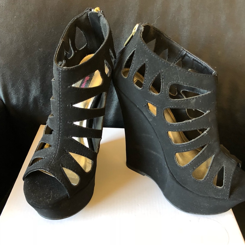 cute easy wear wedge